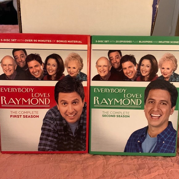 Everybody Loves Raymond DVDs - complete first and second Seasons - New - Picture 1 of 10